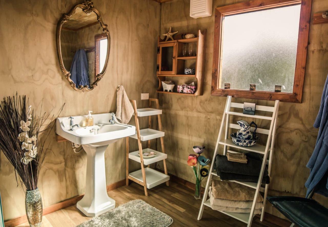 Country Retreat Glamping Otel New Plymouth Dış mekan fotoğraf
